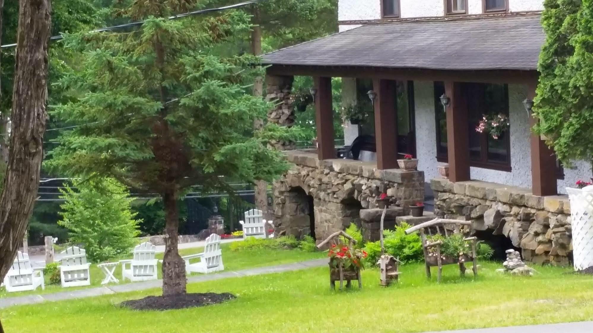 Rock Castle Resort Lake George Exterior foto